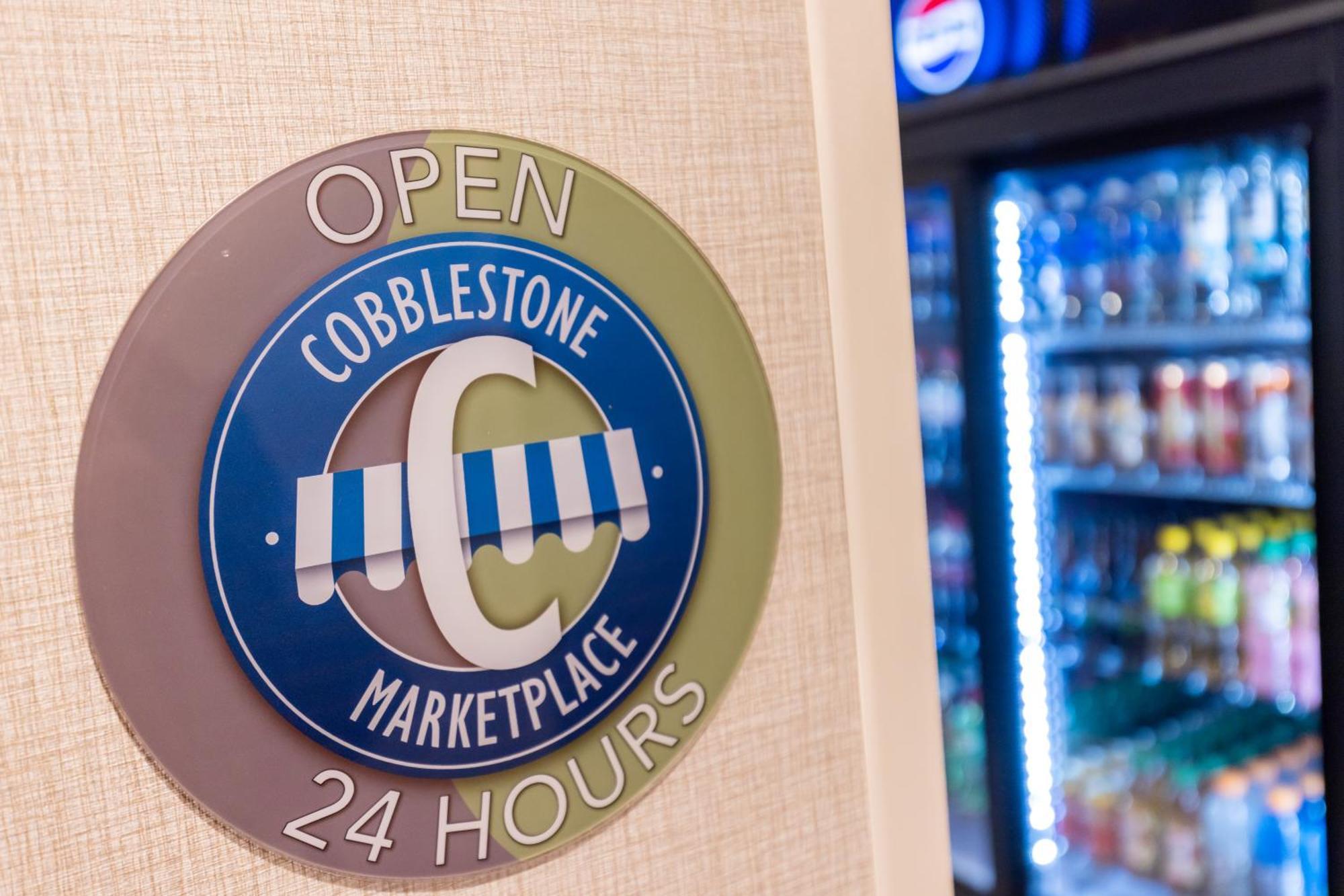 Cobblestone Inn & Suites - Winters Eksteriør bilde